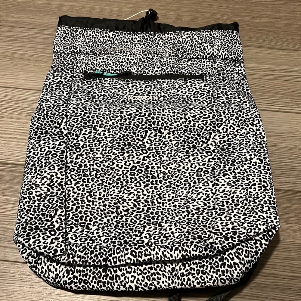 Drawstring leopard print backpack - Picture 1 of 5